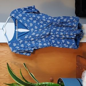 Floral romper. Women's small short sleeve romper. Size small